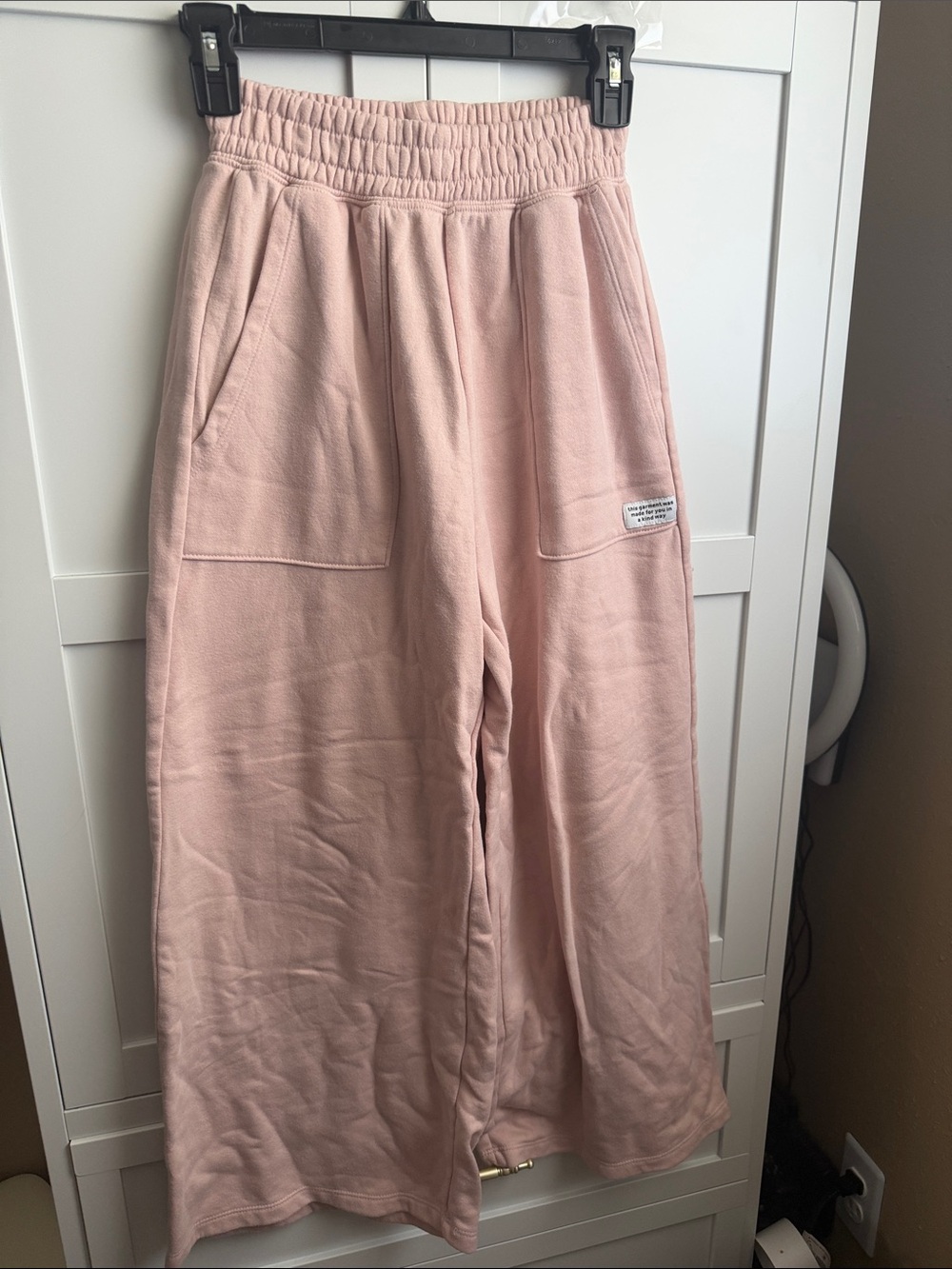 Wide-Leg sweat Pants in Light Pink